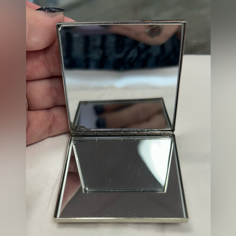 Vintage Gold Rhinestone Mirrored Compact Case - Picture 5 of 6